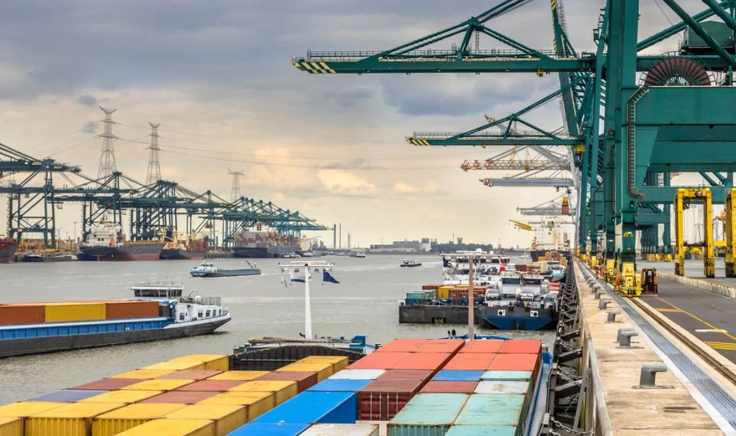 突发，欧洲港口爆发大规模罢工，跨境物流被迫中断